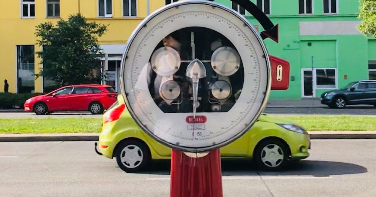 Tips for maximizing heat pump efficiency and longevity infographic