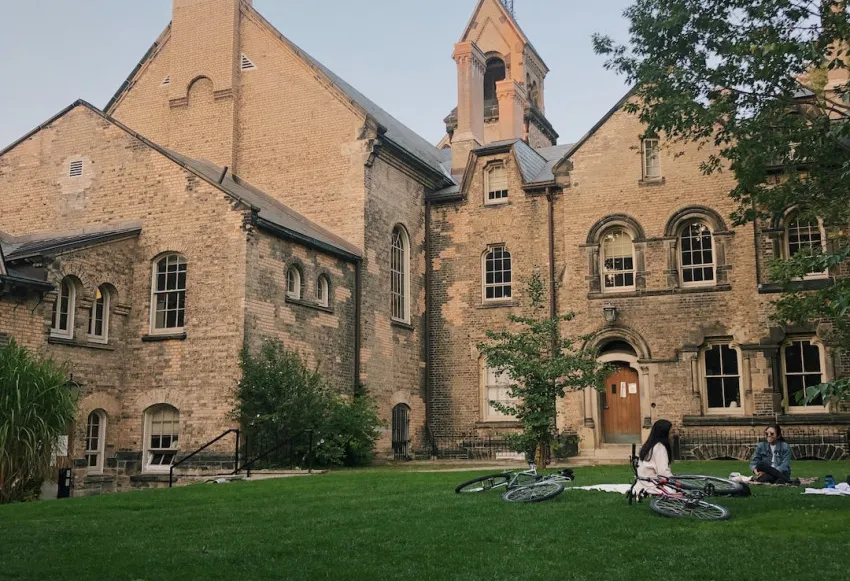 Quick solutions to fix a stuck Whirlpool washer cycle